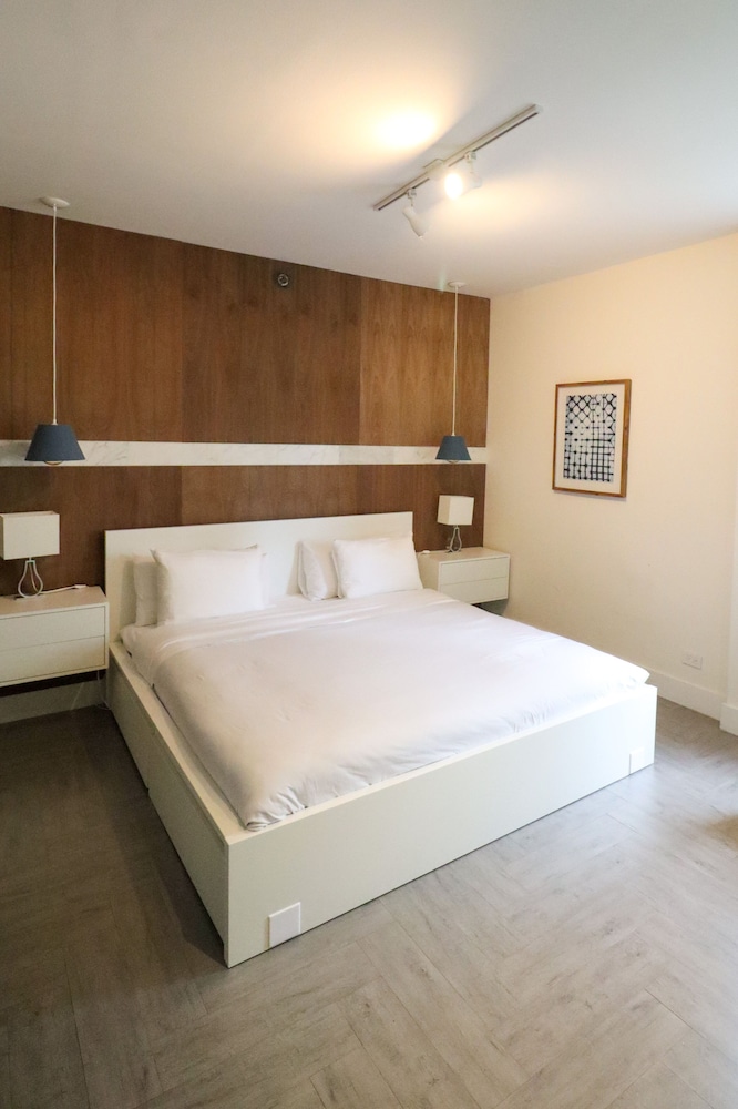 The Mercury All-Suites Hotel 11/33