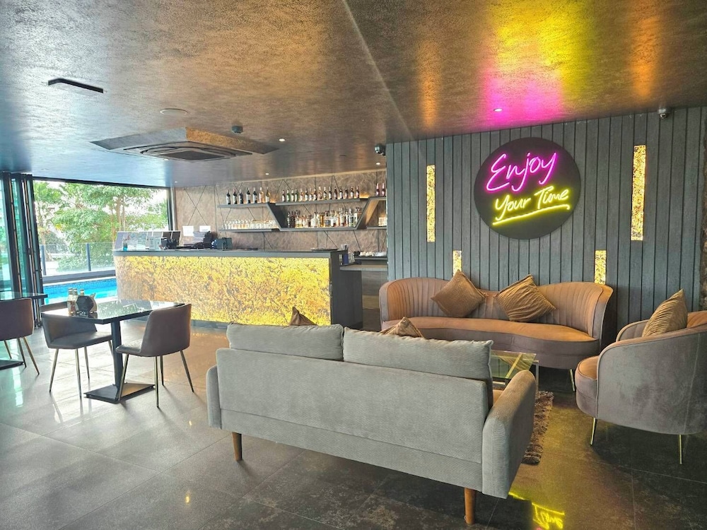 The TJ Hotel Pattaya 32/49