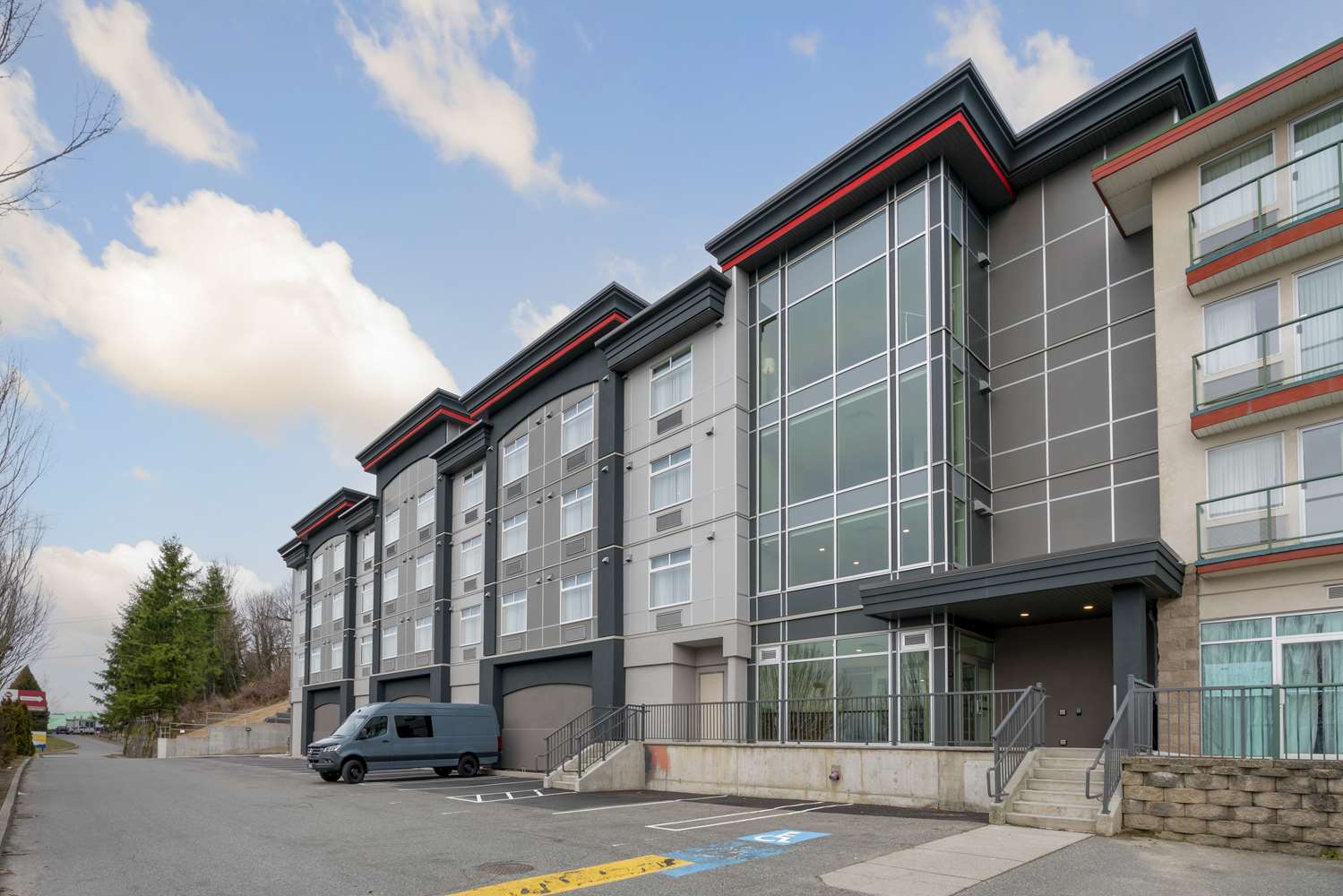 Best Western Plus Mission City Lodge 19/25