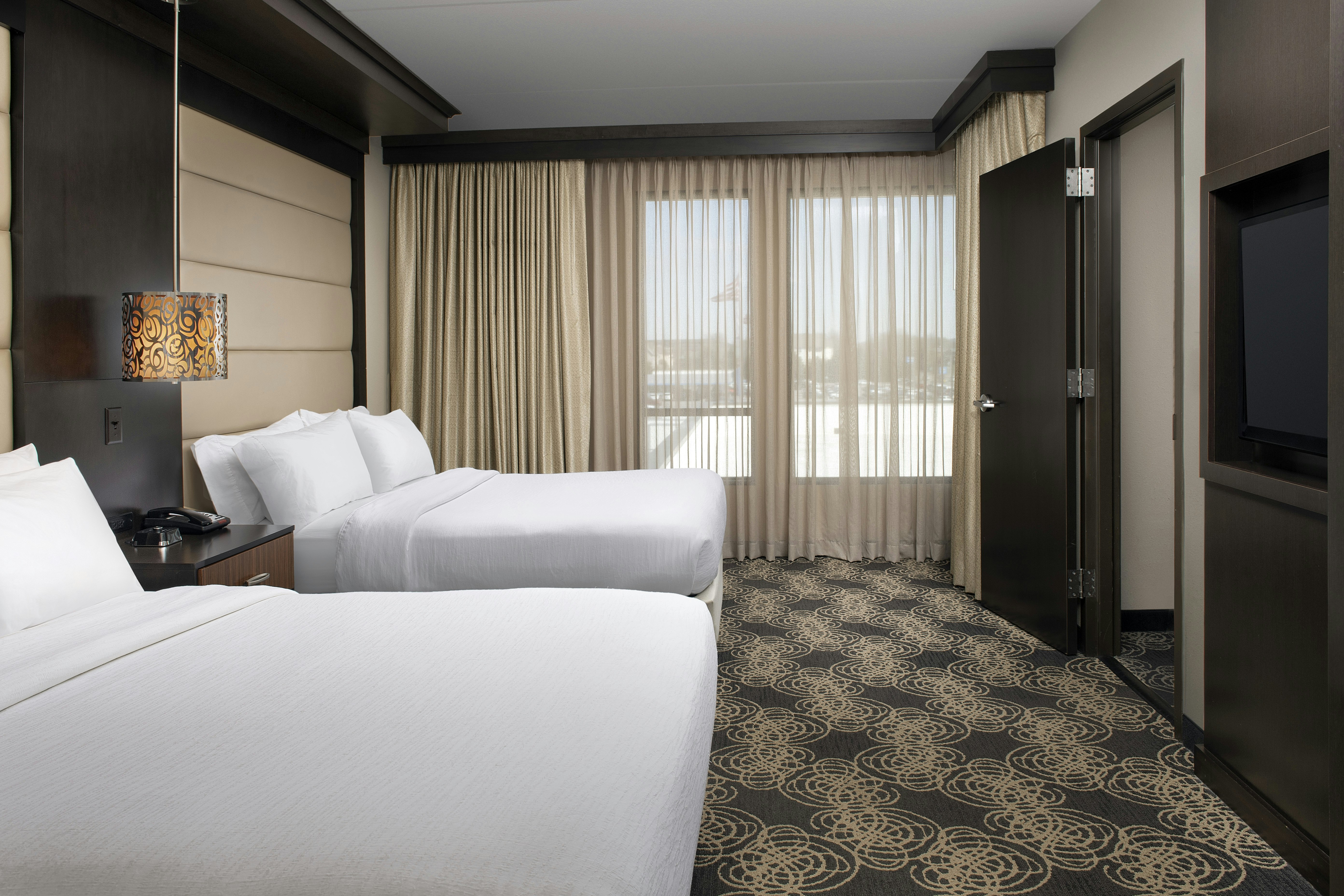 2 ROOMS, SUITE, 2 QUEEN BEDS