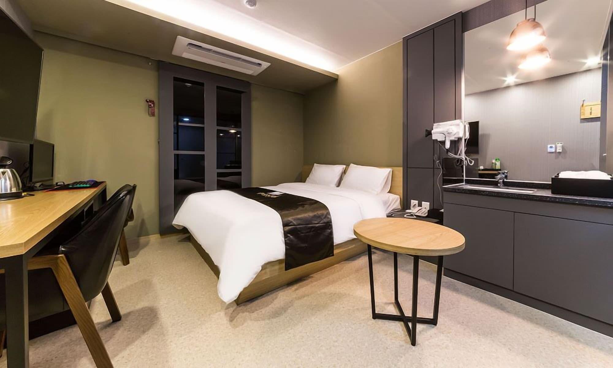 Jakjeon Dream Palace 20/36