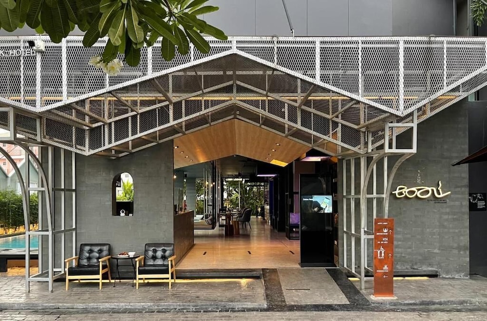 BOOK Design HOTEL -SHA Extra Plus 5/50