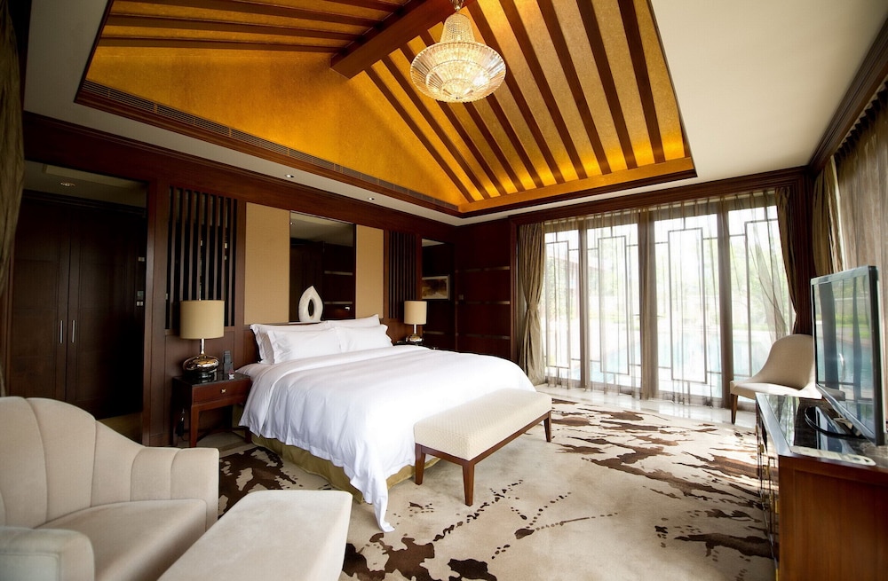 2 Bedrooms, Garden Villa, King and Queen Bed, Outdoor Pool, Sauna