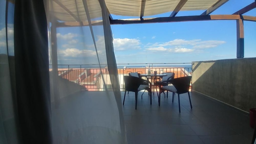 The Muses Hotel 17/32