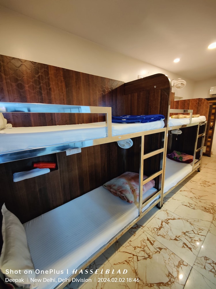 Hotel Pink City 35/43