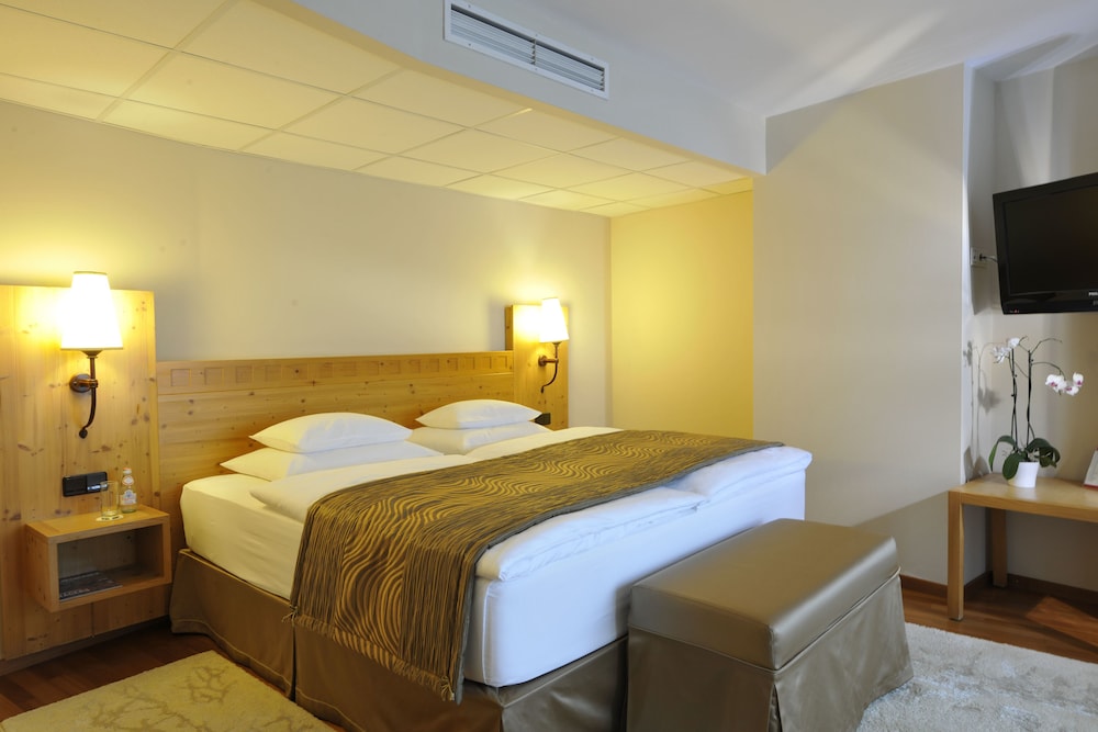 Rogner Hotel 14/27