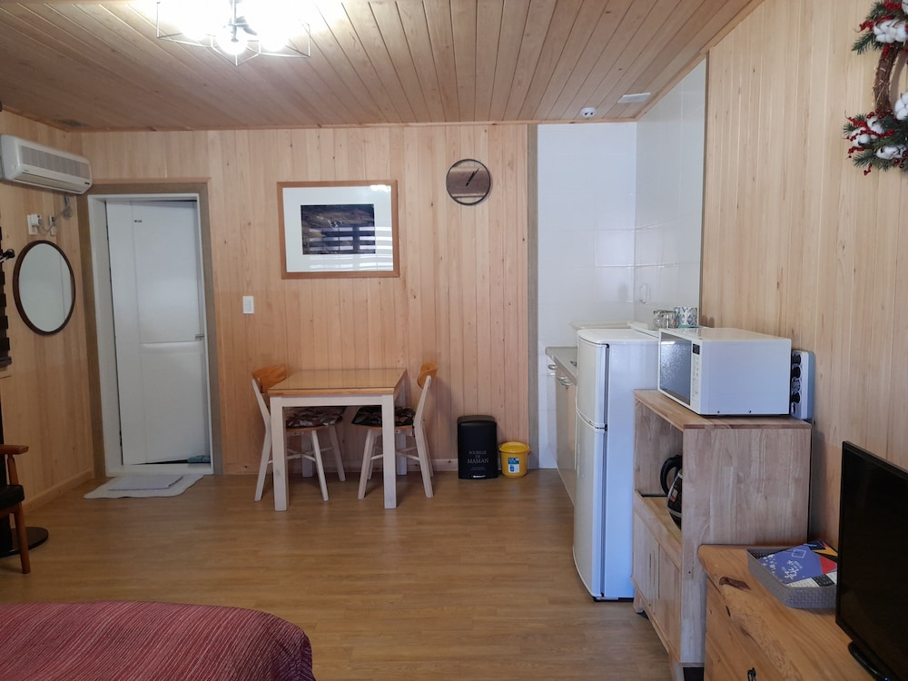 Izmir Pension 25/40
