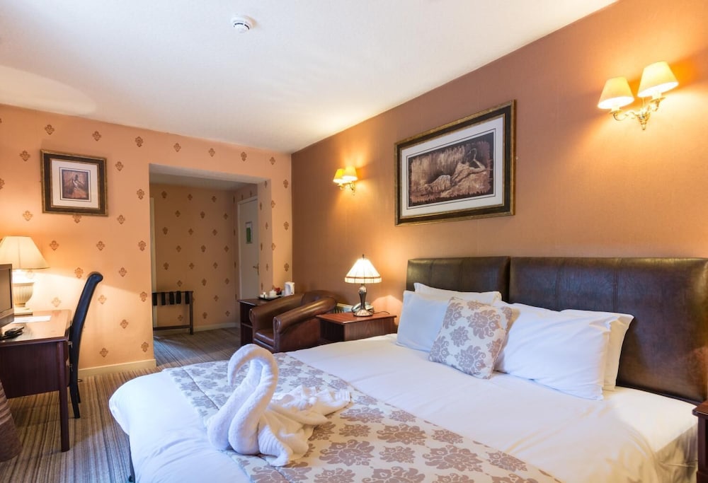 THE GEORGE HOTEL 13/47