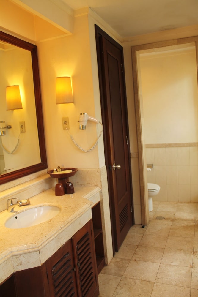 Laras Asri Resort And Spa 63/66
