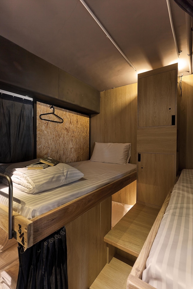 Ximen WOW Hostel 7/15