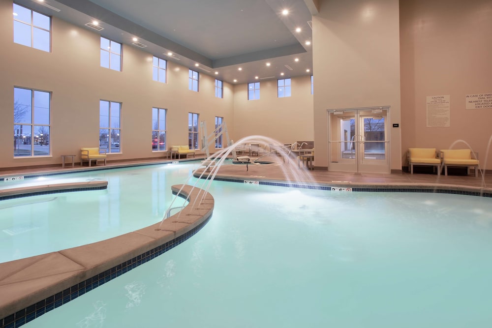 Hampton Inn & Suites Logan 3/48