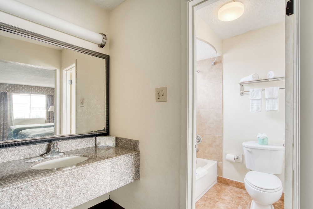Hotel Alexandria LA - Hwy 165 45/46
