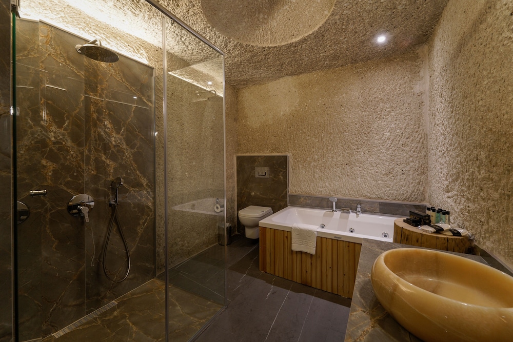 The Niche Cave Hotel +12 Adult 44/50