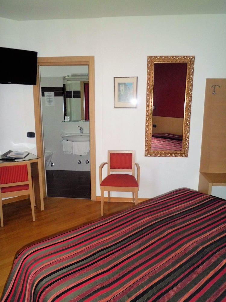 Hotel Oasi Wellness Spa 8/27