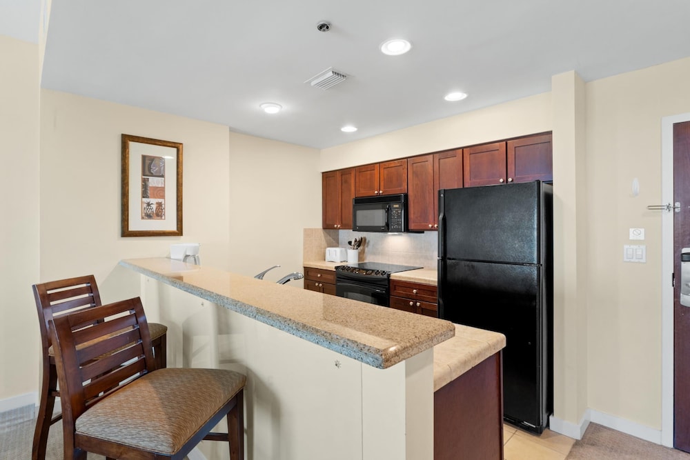 Luau Resort by Panhandle Getaways 8/50