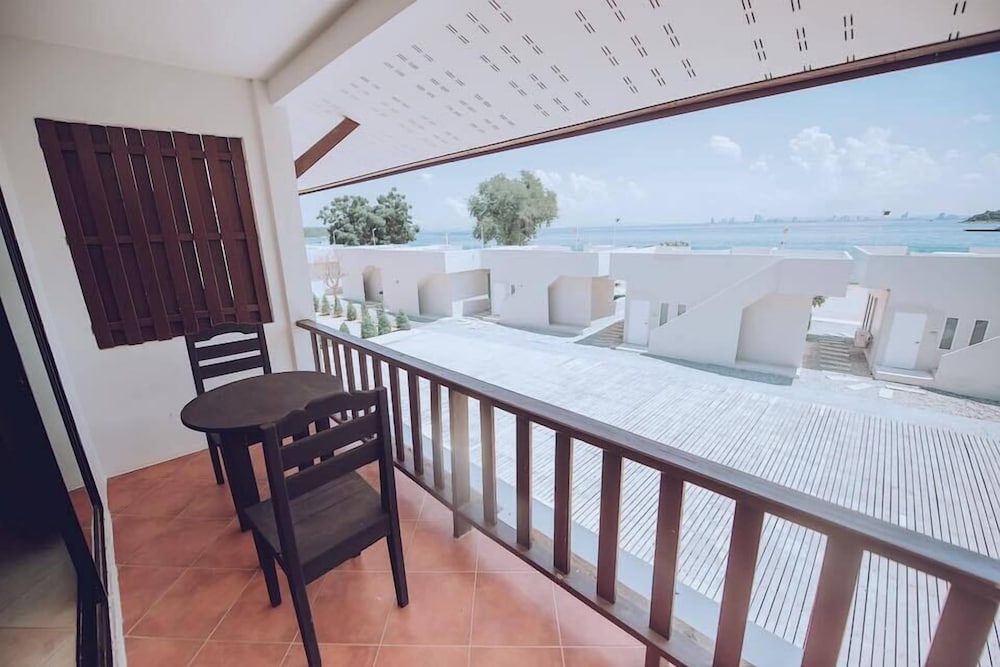 Rimtalay Resort Koh Larn 38/48