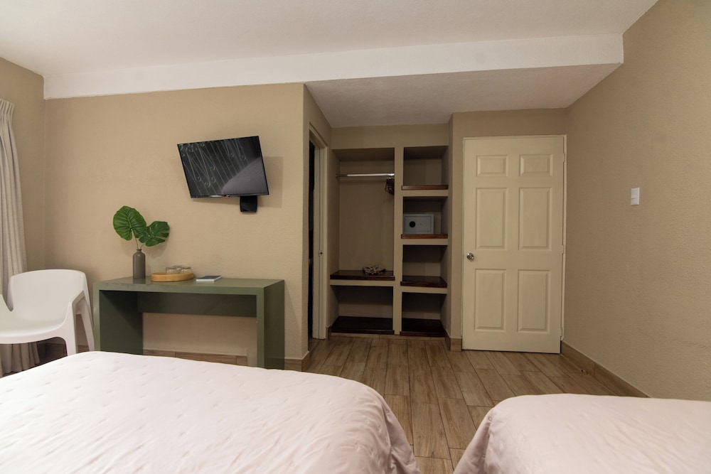 FAMILY, TRIPLE, 3 BEDS