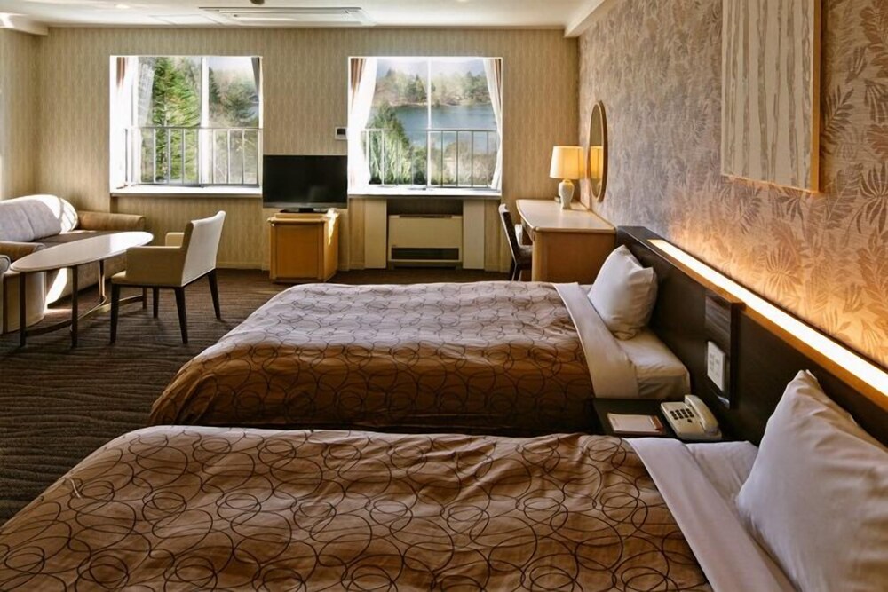 RESORT HOTEL TATESHINA 36/52