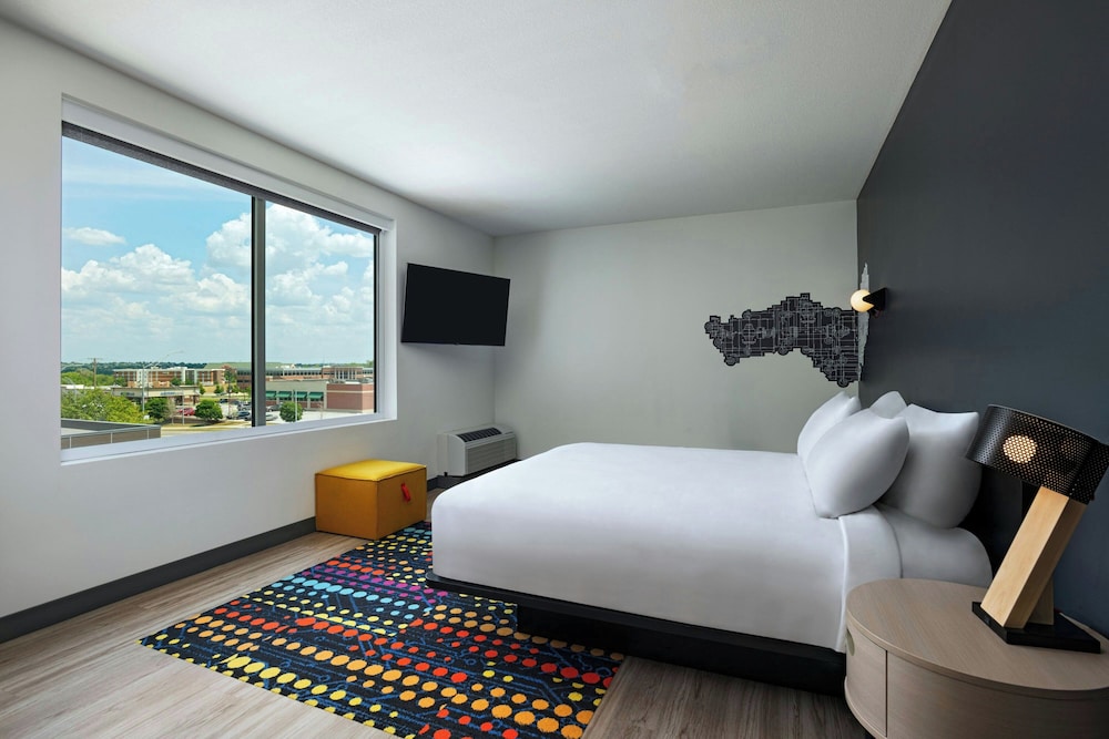 Aloft, Suite, King Bed