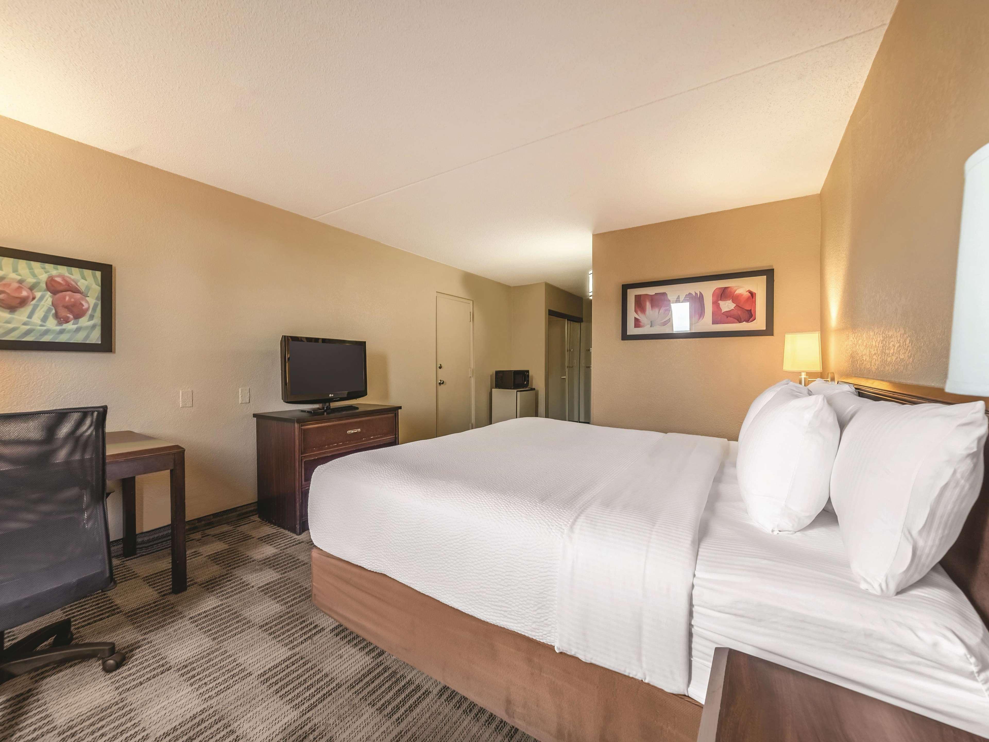 Room, Double Bed