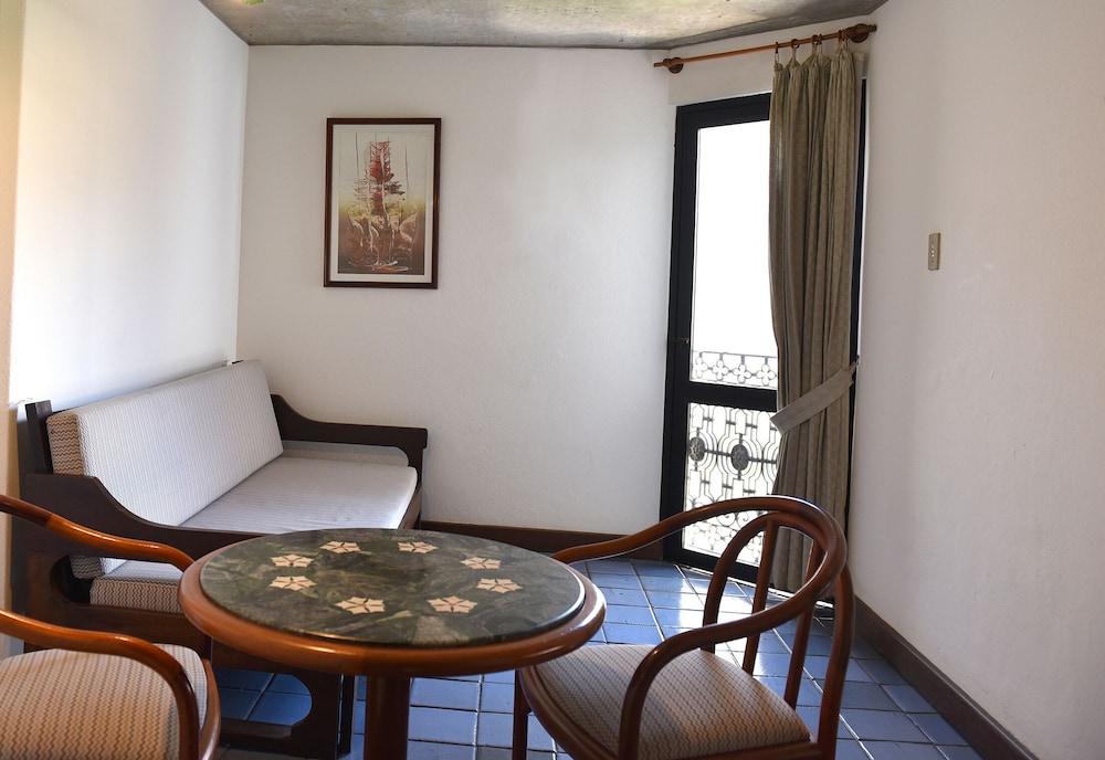 Hotel Catharina Paraguacu 39/67