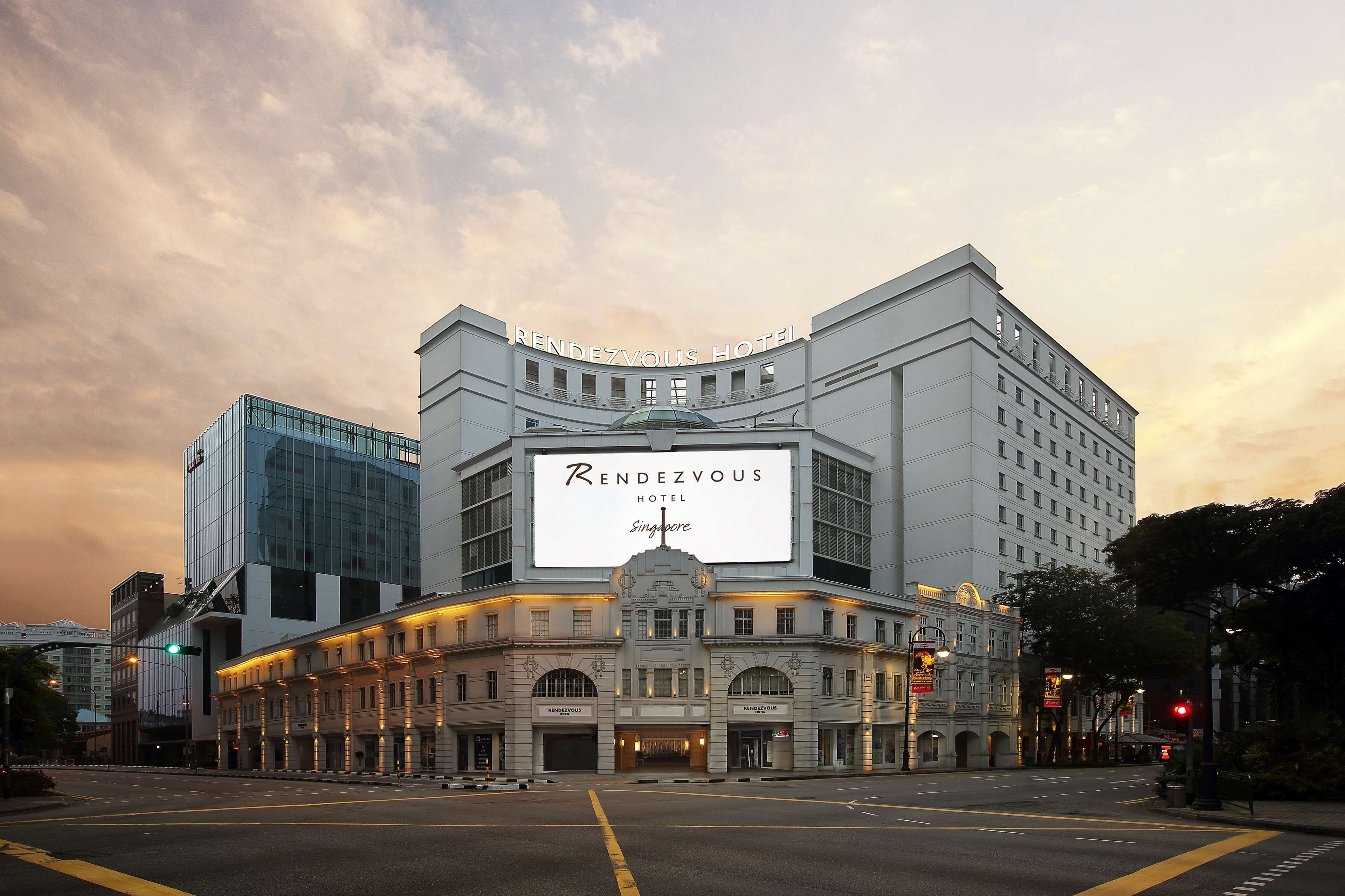 Rendezvous Hotel Singapore by Far East Hospitality 2/25