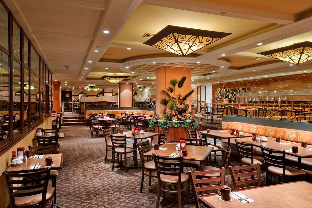 California Hotel And Casino 31/43