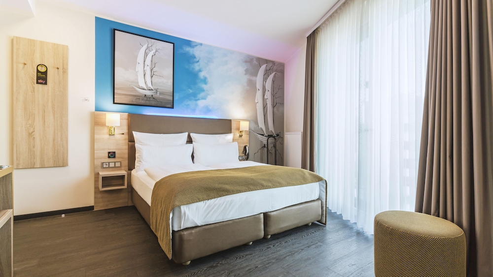 STAY! Hotel Boardinghouse 8/61