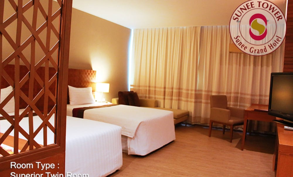 Sunee Grand Hotel And Convention Center 15/41