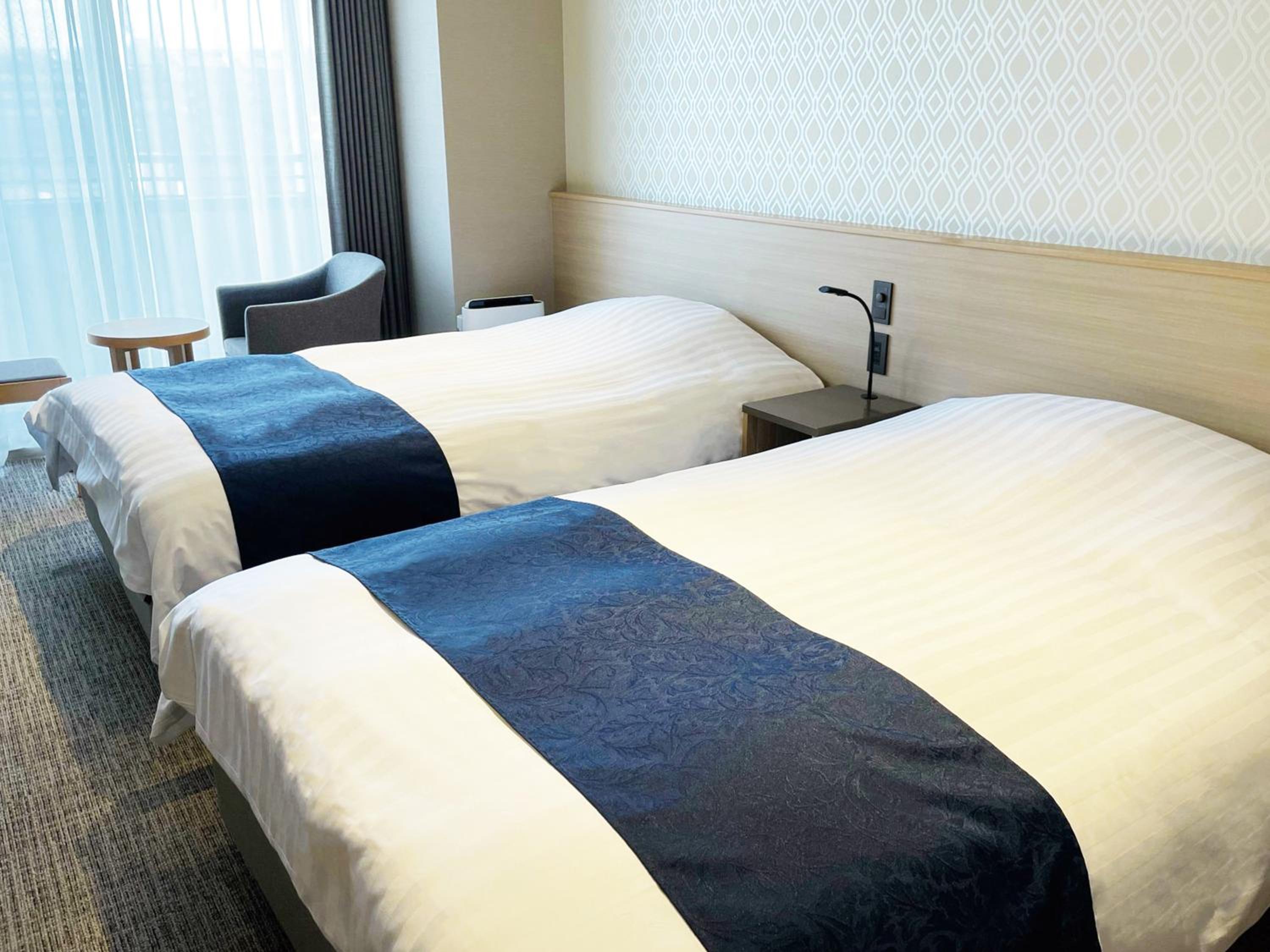 Semi Room, 2 Semi Double Beds