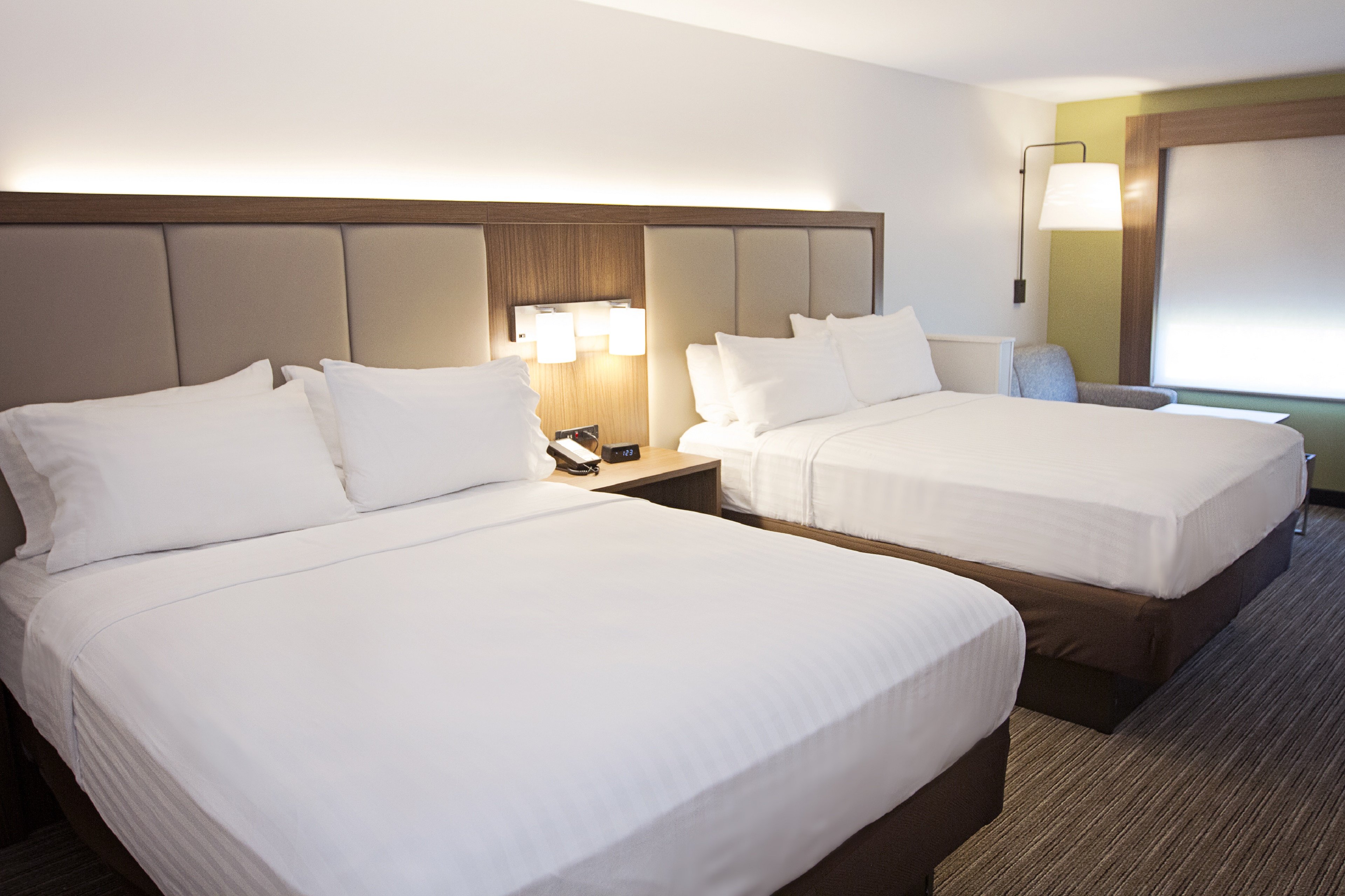 Holiday Inn Express Suites Greenwood Mall 16/67