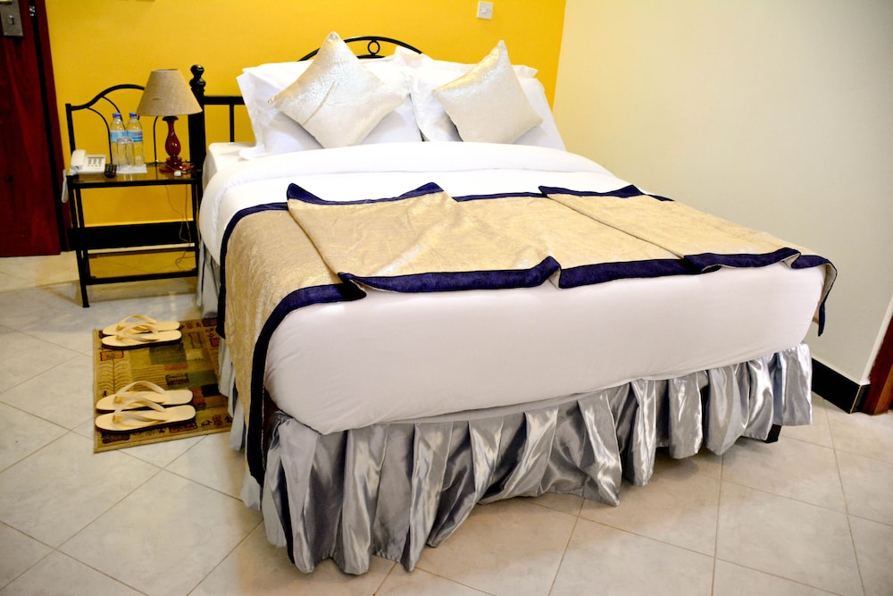 Crest Safari Lodge 25/63