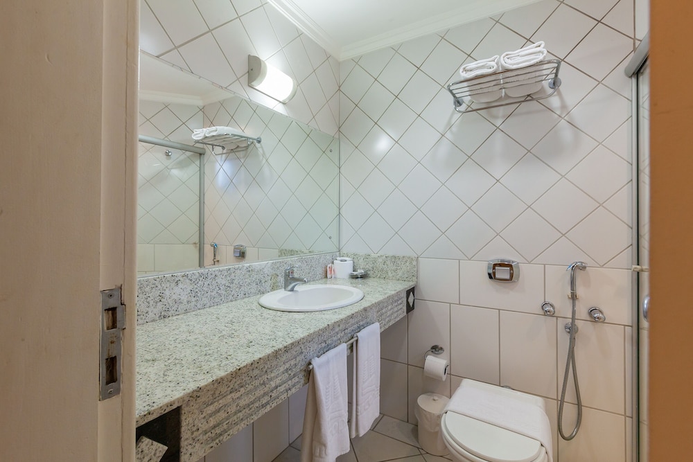 Tri Hotel Executive Criciuma 46/50