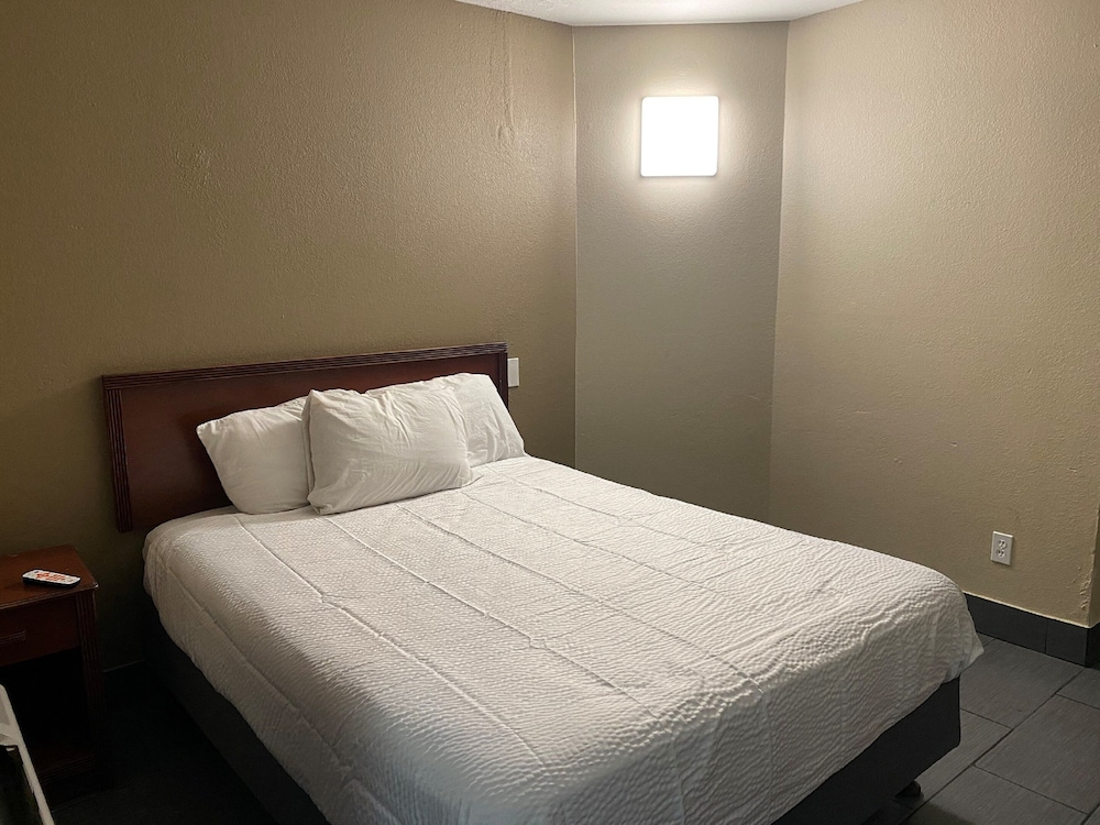 Budget Inn and Suites Stockton 27/55