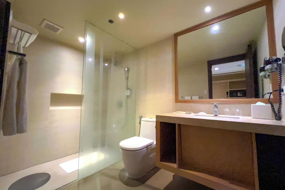 Taal Vista Hotel 51/53