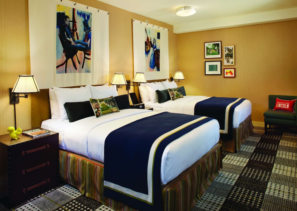 Room, 2 Double Beds, Lake View