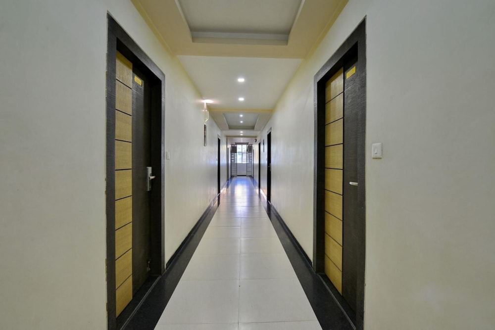 Hotel Samrat 24/45