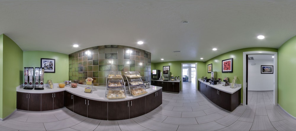 Wingate by Wyndham Cedar City 8/50