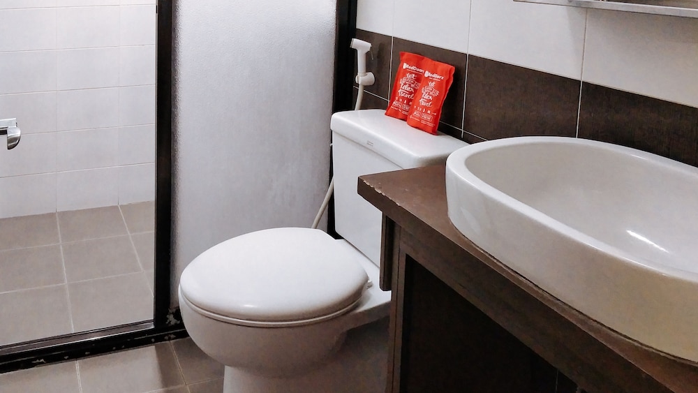 Reddoorz Bonifacio St Cebu 38/39