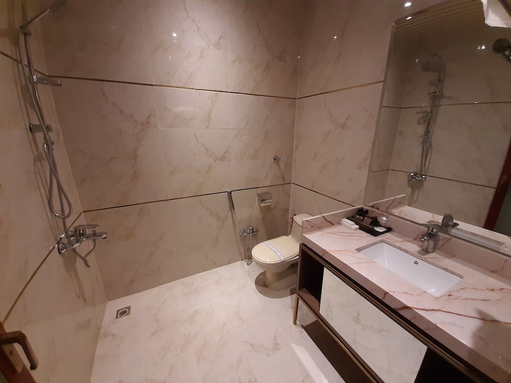 فندق قصر الشمال(Qasr Alshamal Hotel) 48/50