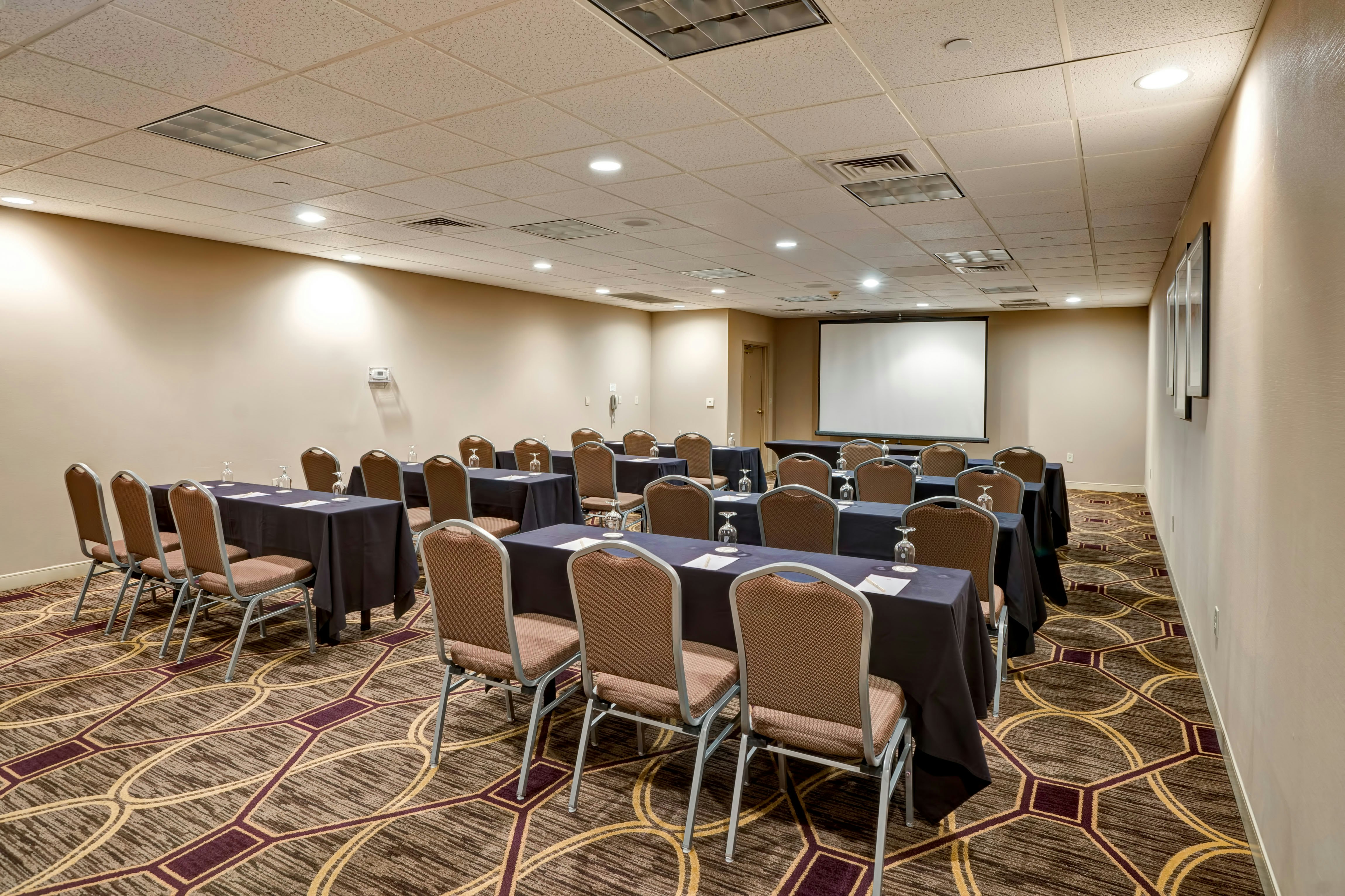 Doubletree Hotel Downtown Wilmington Legal 45/60