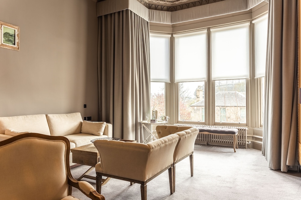 Murrayfield Hotel 46/67