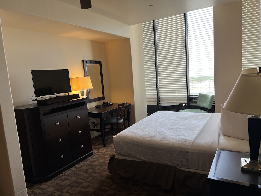 Suites At Sunchase 22/49