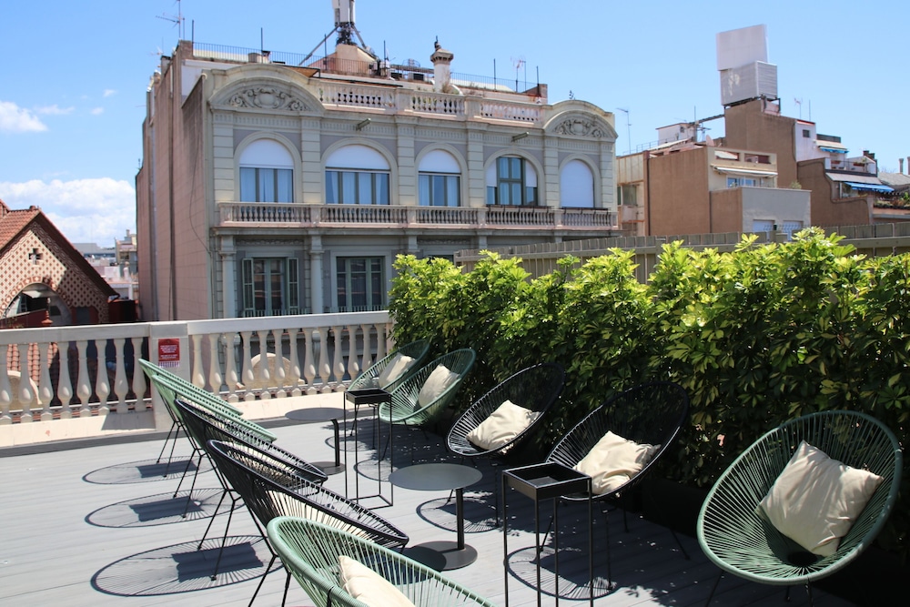 Sant Jordi Hostels Rock Palace 33/42