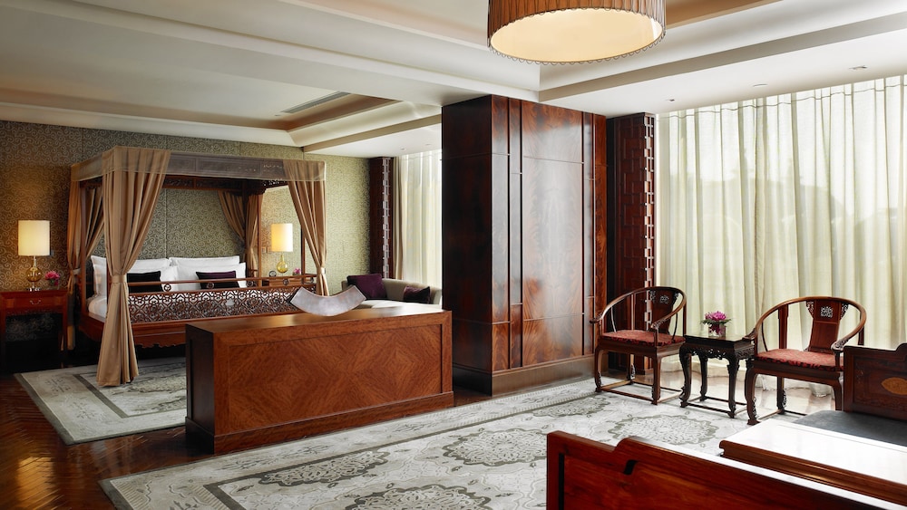 Regent Beijing 12/82