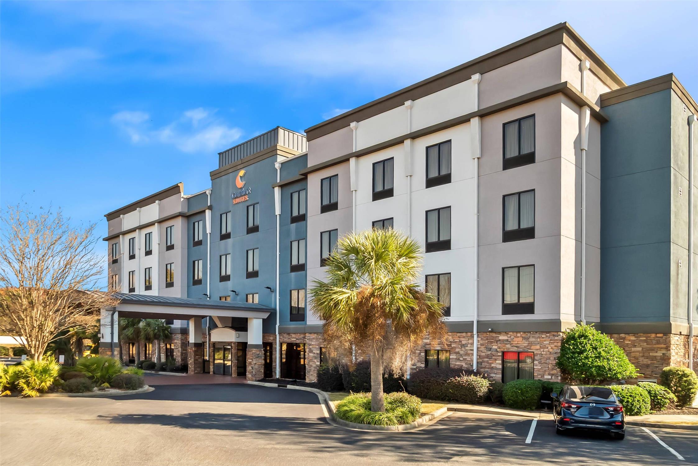 Comfort Suites Simpsonville 34/39