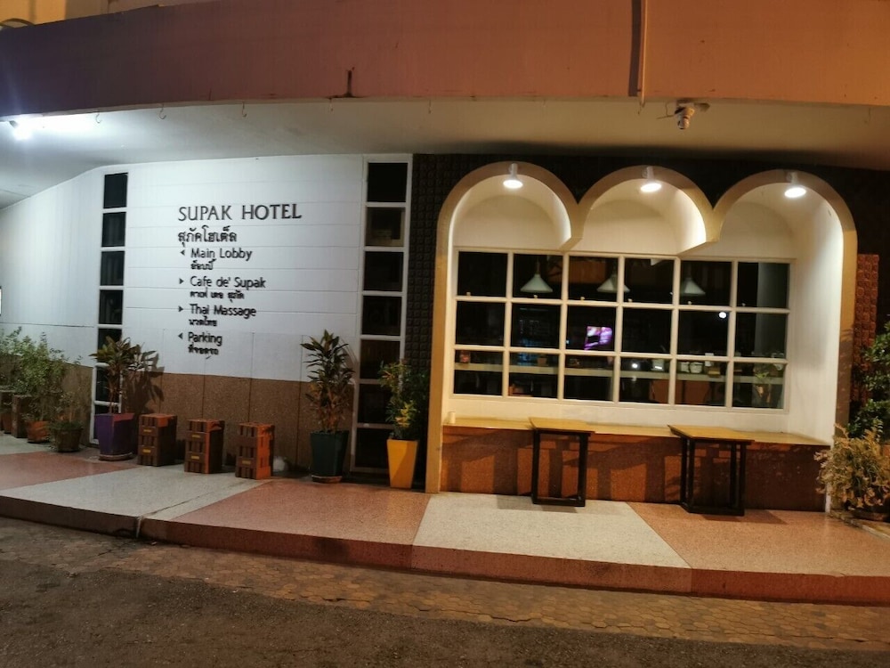Supak Hotel 3/37