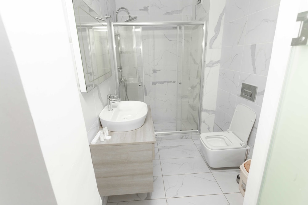 San Marino Hotel Apartment 46/50