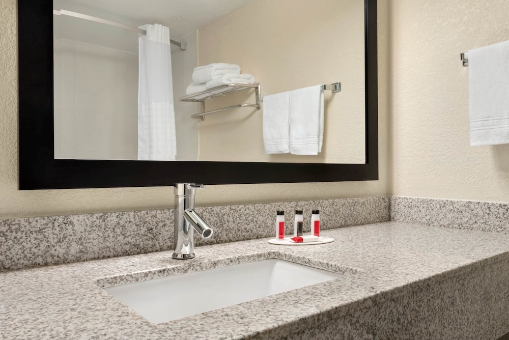 Baymont By Wyndham Des Moines North 41/41
