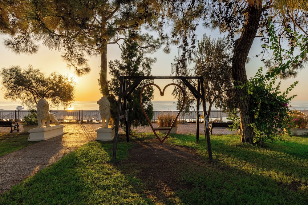 Club Hotel Belpinar 44/50